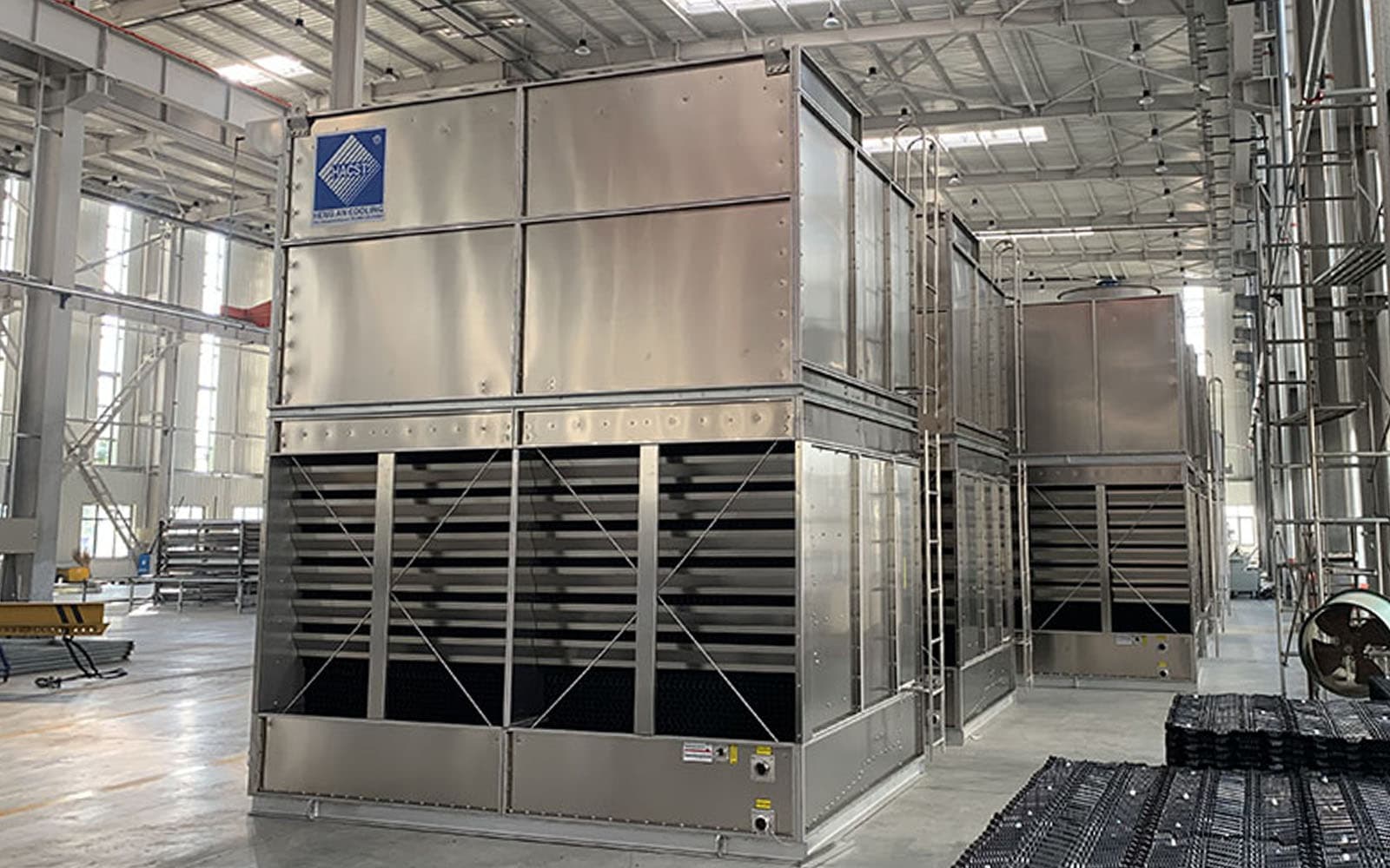 ZHX Combined Flow Evaporative Condenser product photo